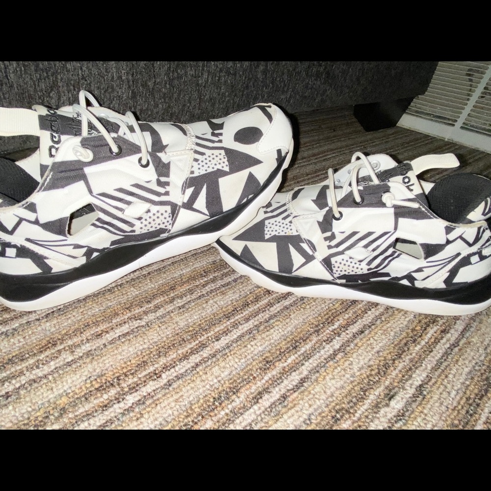 Reebok’s - Picture 3 of 4